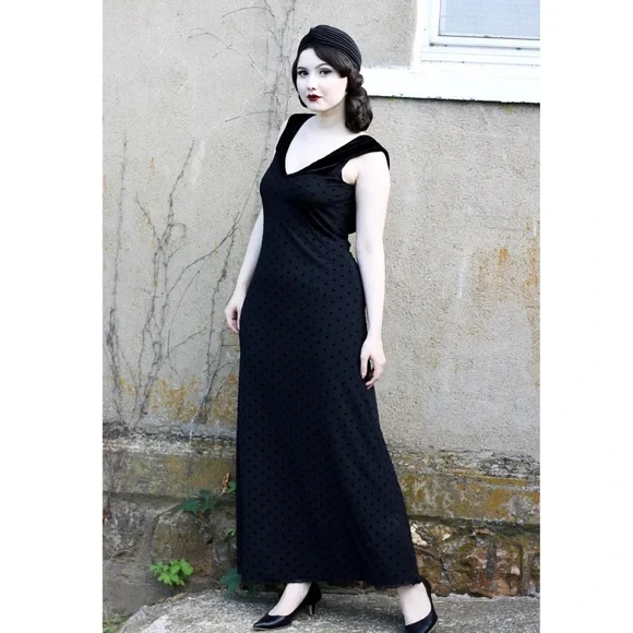 NWT Retrolicious Baroness Maxi Black Dress - Picture 3 of 8
